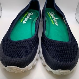 Skechers memory foam navy slipon 8.5m